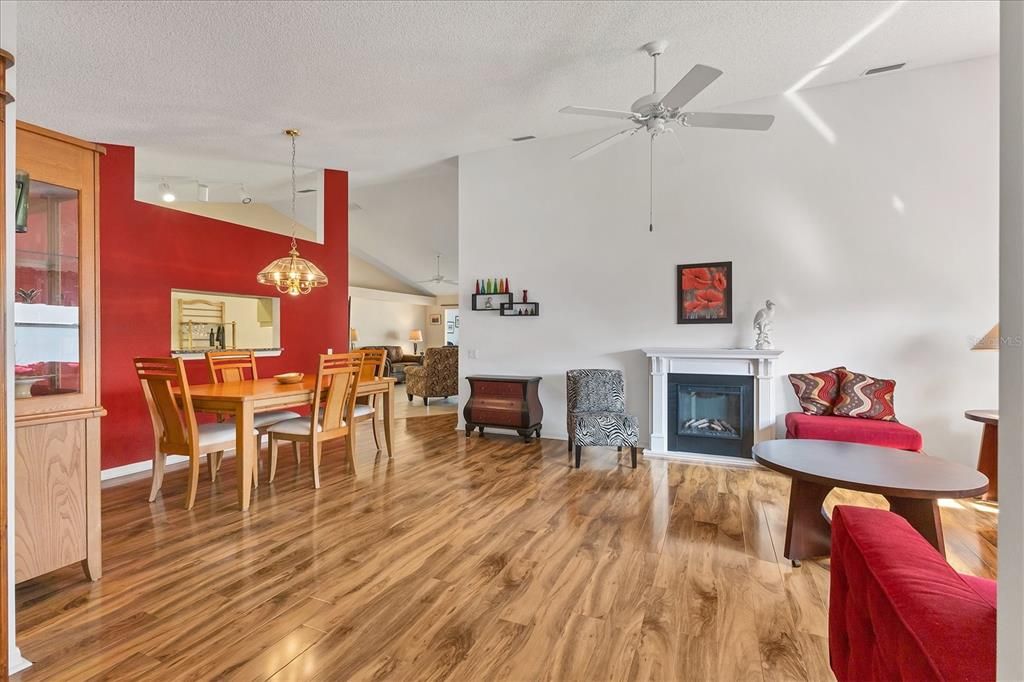 For Sale: $279,900 (3 beds, 2 baths, 1938 Square Feet)