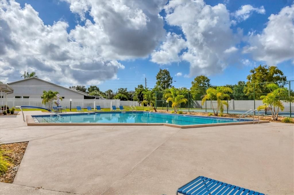 For Sale: $279,900 (3 beds, 2 baths, 1938 Square Feet)