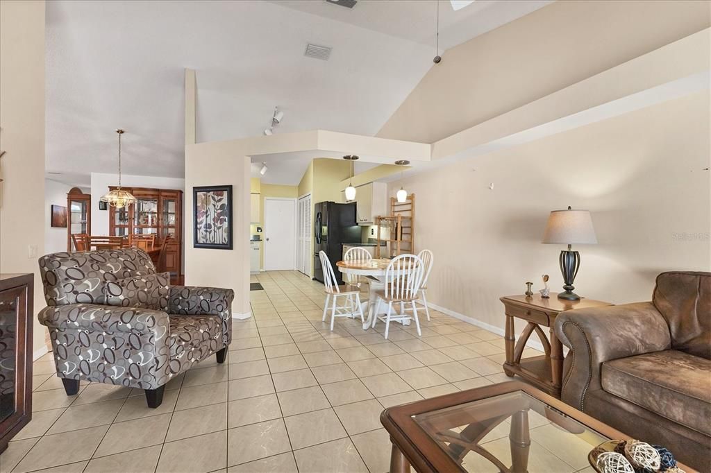 For Sale: $279,900 (3 beds, 2 baths, 1938 Square Feet)