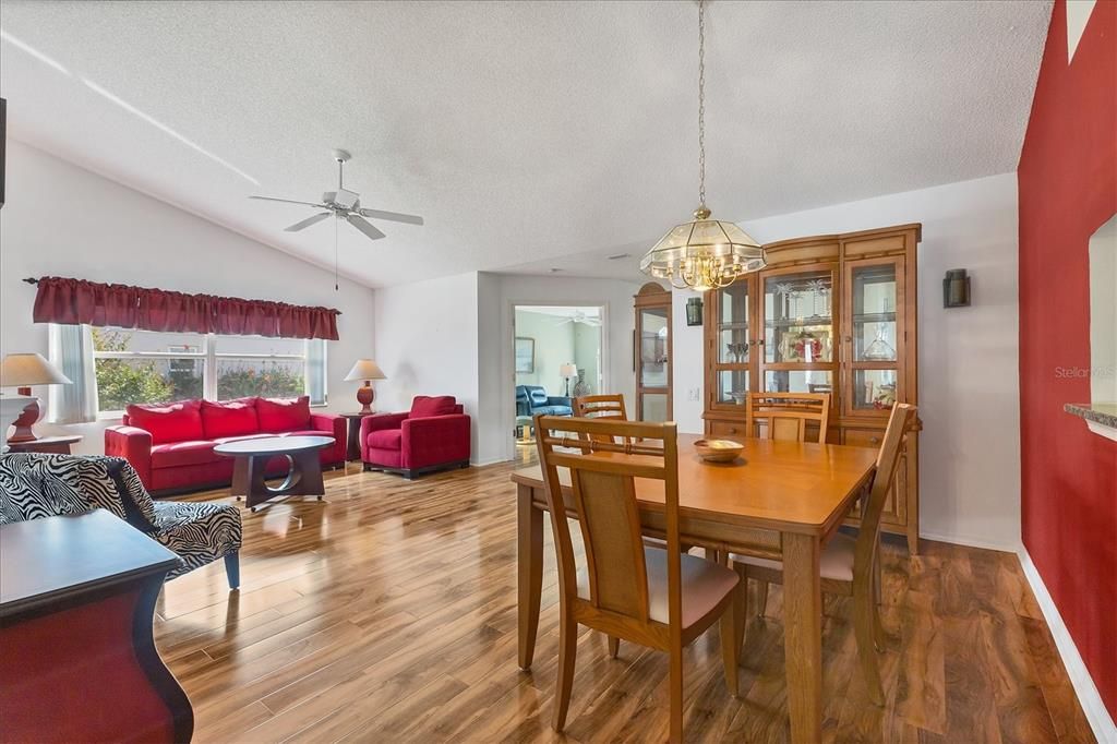 For Sale: $279,900 (3 beds, 2 baths, 1938 Square Feet)