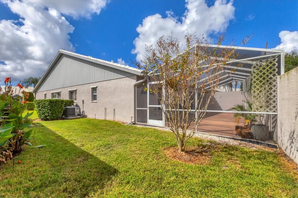 For Sale: $279,900 (3 beds, 2 baths, 1938 Square Feet)