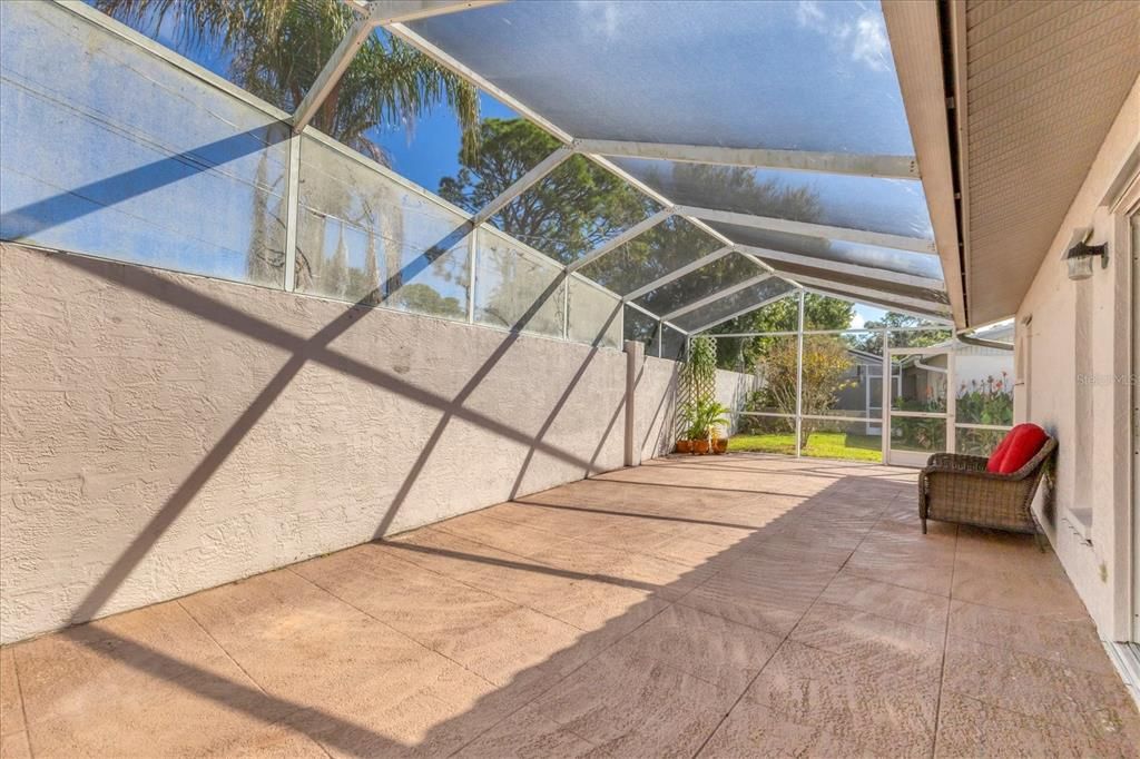 For Sale: $279,900 (3 beds, 2 baths, 1938 Square Feet)