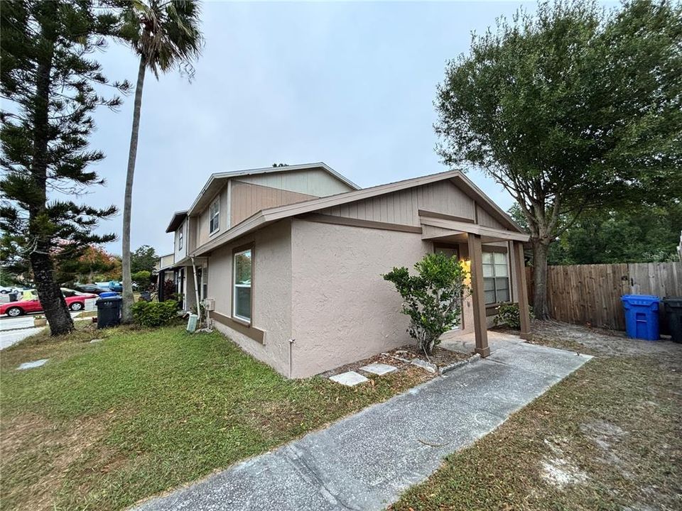 В аренду: $1,450 (1 спален, 1 ванн, 638 Квадратных фут)