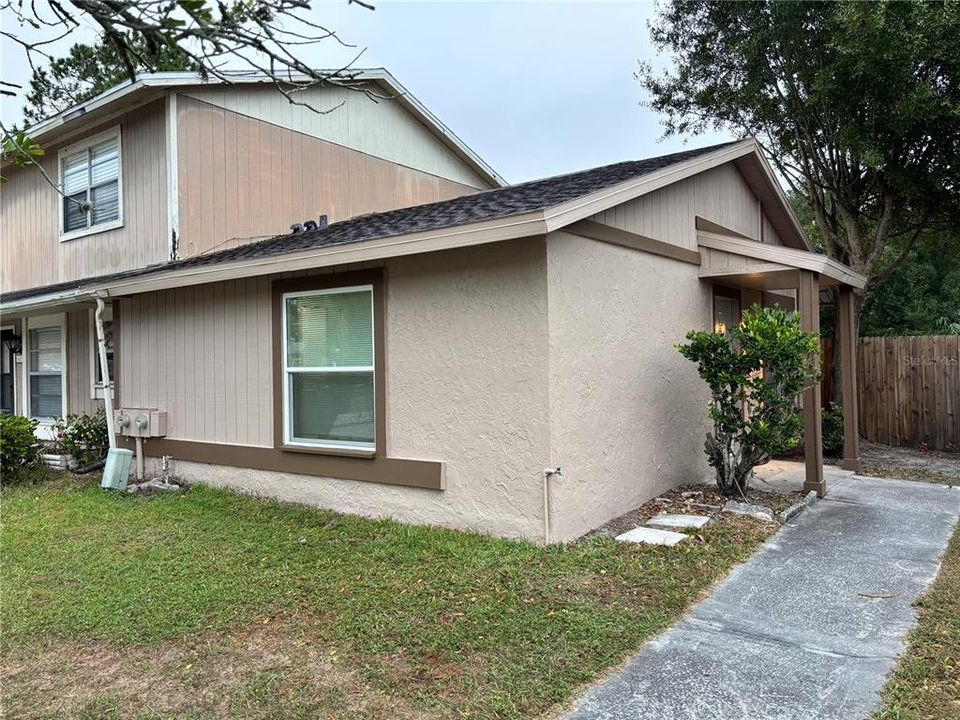 В аренду: $1,450 (1 спален, 1 ванн, 638 Квадратных фут)