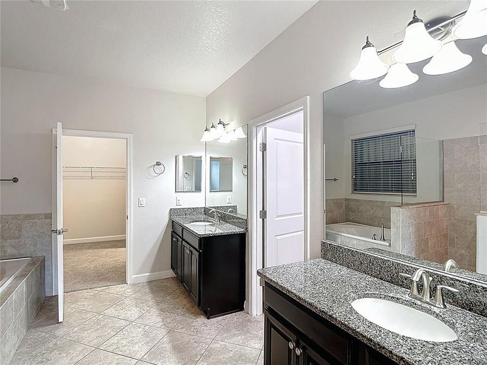 待售: $455,000 (4 贝兹, 3 浴室, 3306 平方英尺)