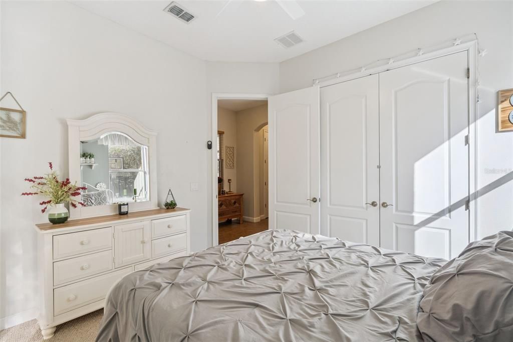 Под контрактом: $795,000 (4 спален, 3 ванн, 3567 Квадратных фут)