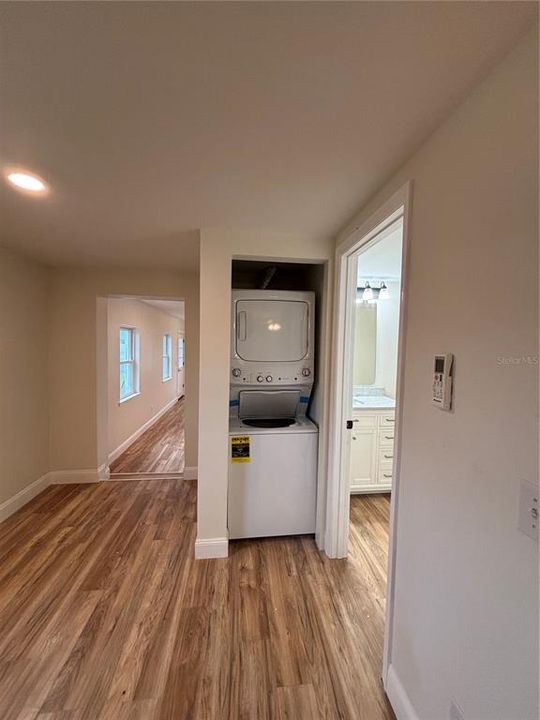 待售: $795,000 (4 贝兹, 3 浴室, 2800 平方英尺)