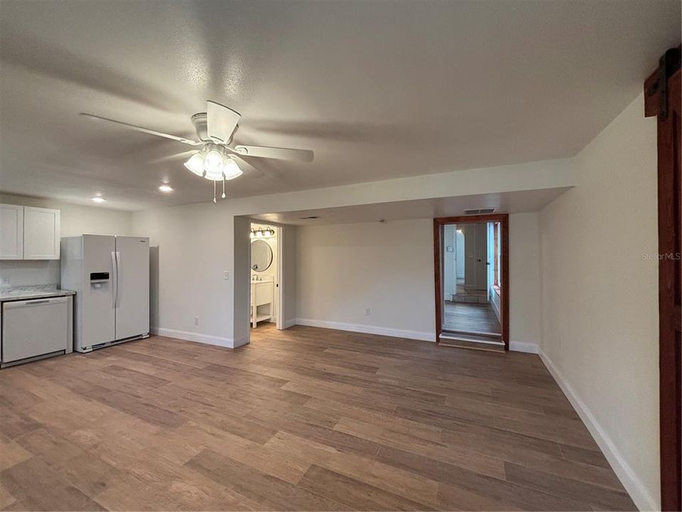 待售: $795,000 (4 贝兹, 3 浴室, 2800 平方英尺)