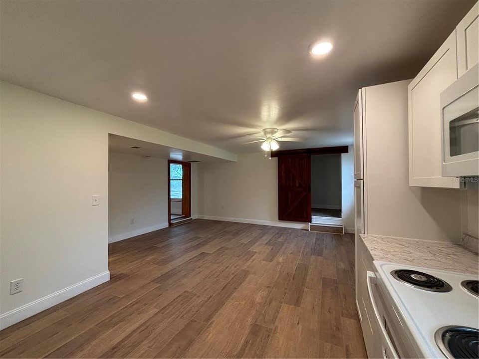 待售: $795,000 (4 贝兹, 3 浴室, 2800 平方英尺)