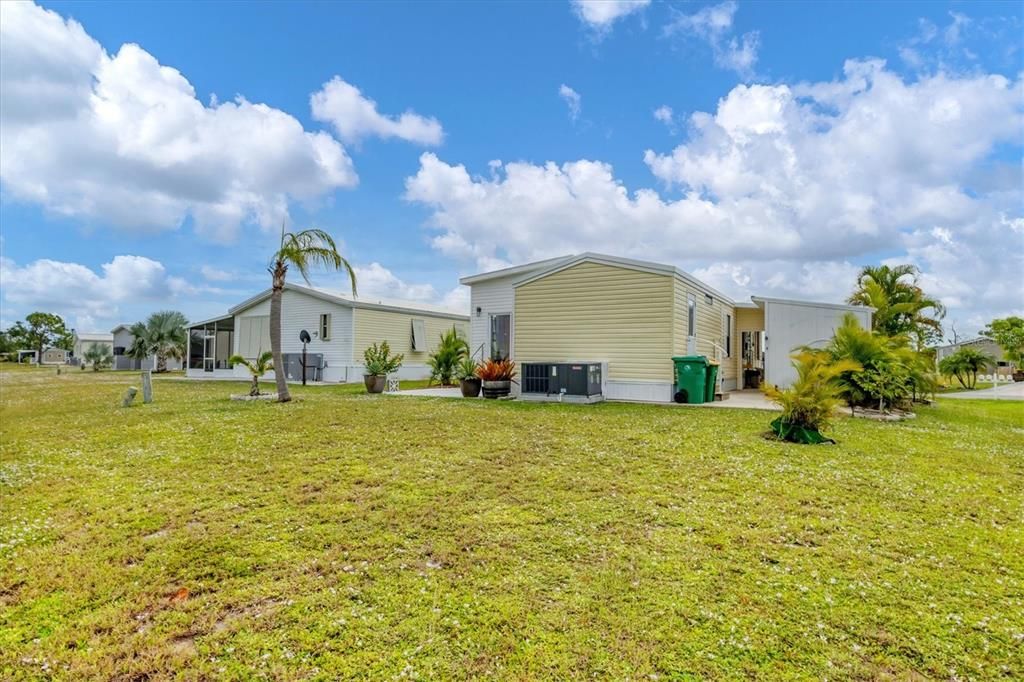 For Sale: $169,000 (2 beds, 2 baths, 1013 Square Feet)