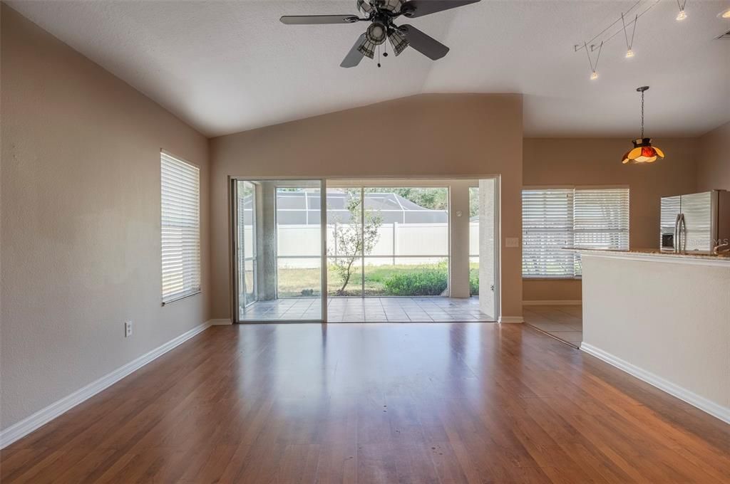 For Sale: $445,000 (3 beds, 2 baths, 1848 Square Feet)