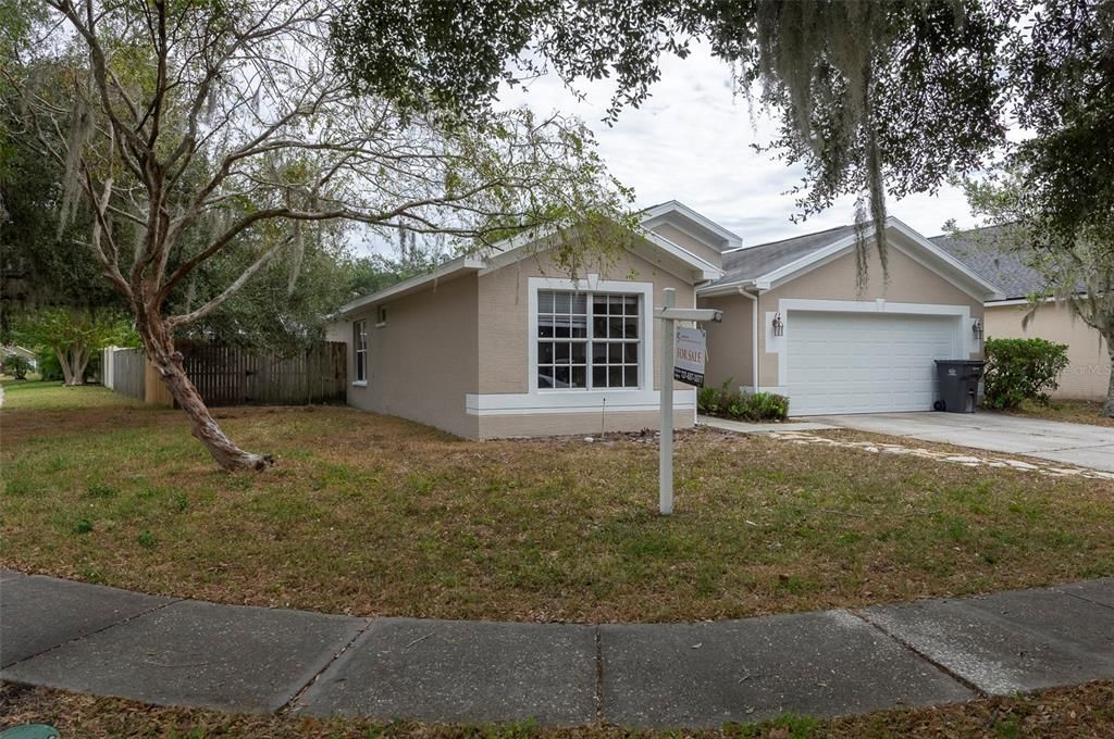 For Sale: $445,000 (3 beds, 2 baths, 1848 Square Feet)