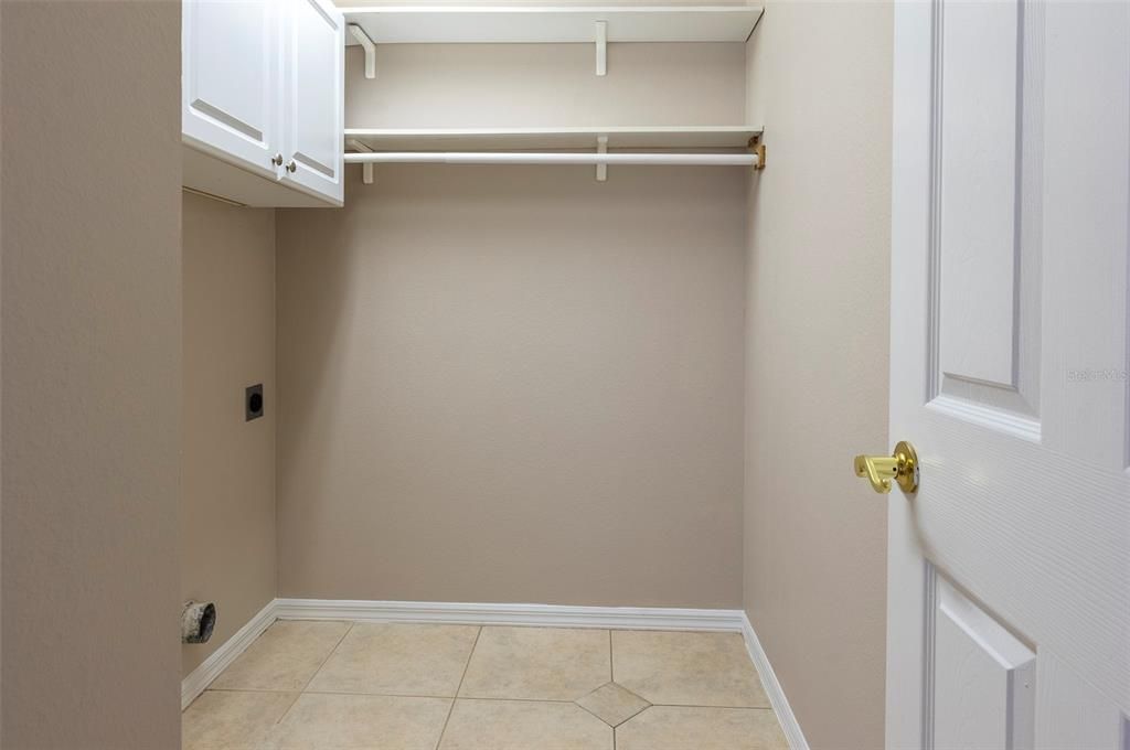 For Sale: $445,000 (3 beds, 2 baths, 1848 Square Feet)