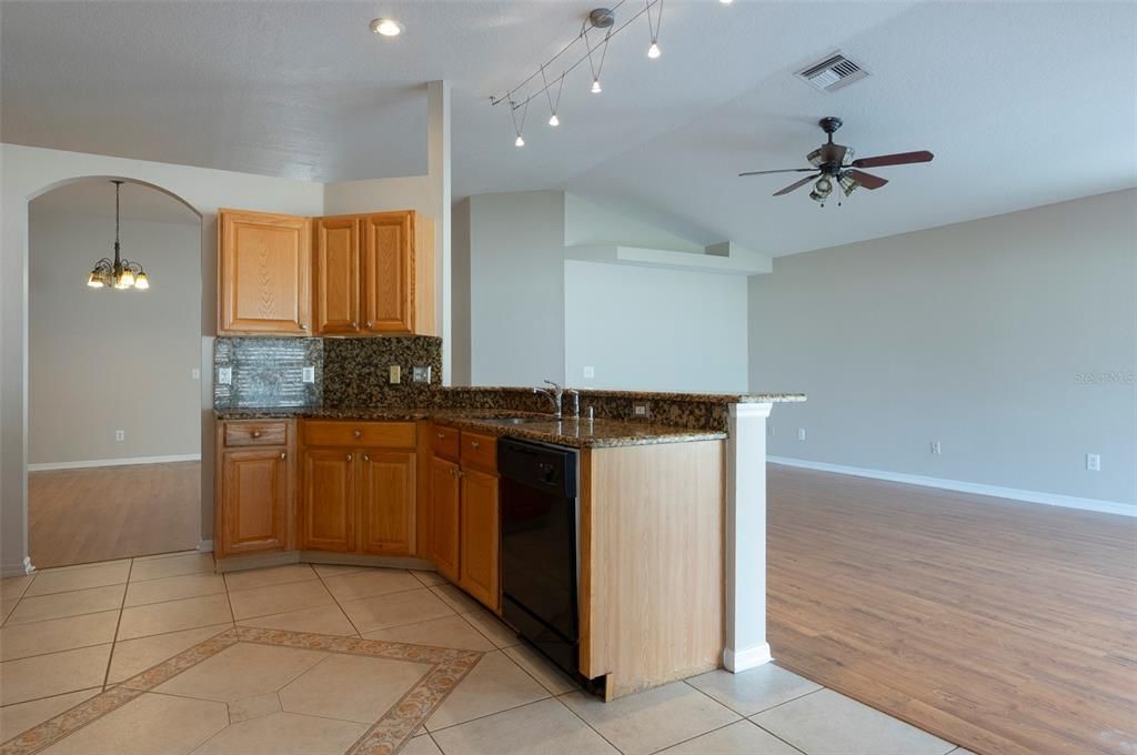 For Sale: $445,000 (3 beds, 2 baths, 1848 Square Feet)