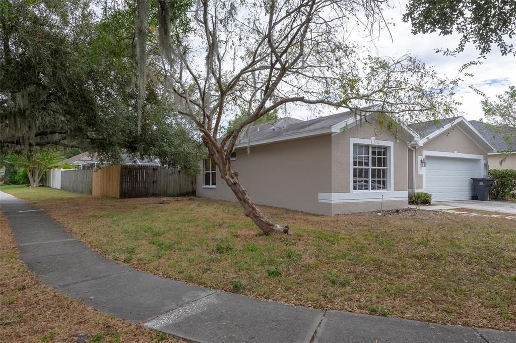 For Sale: $445,000 (3 beds, 2 baths, 1848 Square Feet)