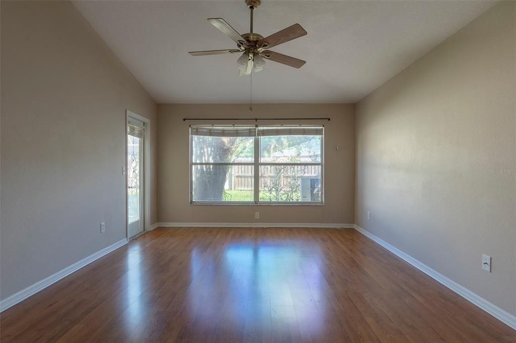 For Sale: $445,000 (3 beds, 2 baths, 1848 Square Feet)