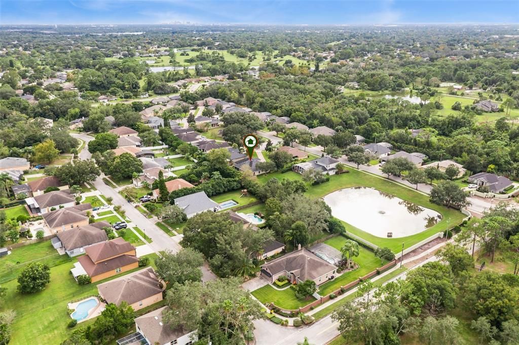 合同活跃: $550,000 (3 贝兹, 2 浴室, 2447 平方英尺)