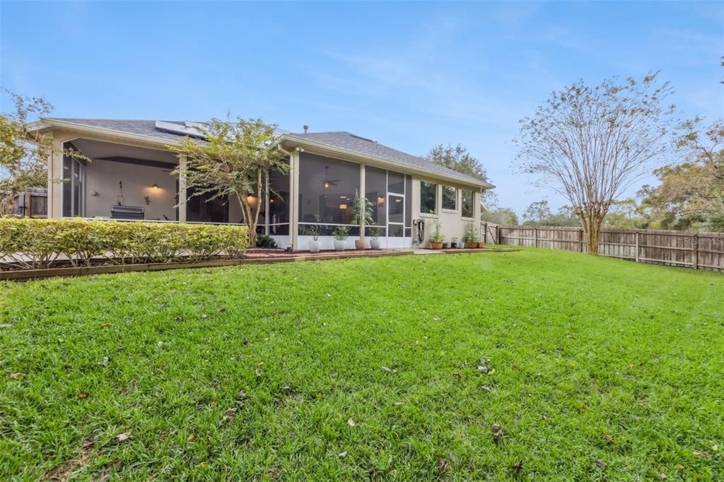 合同活跃: $550,000 (3 贝兹, 2 浴室, 2447 平方英尺)