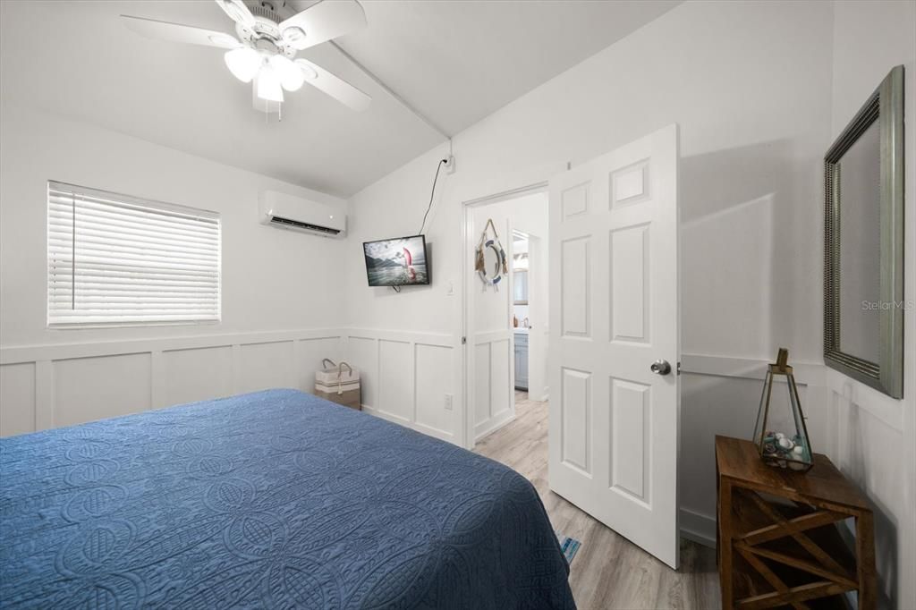 For Sale: $2,100,000 (4 beds, 4 baths, 2077 Square Feet)