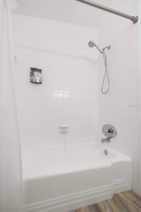 For Sale: $2,100,000 (4 beds, 4 baths, 2077 Square Feet)