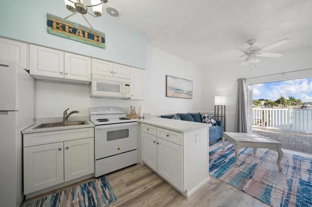 For Sale: $2,100,000 (4 beds, 4 baths, 2077 Square Feet)