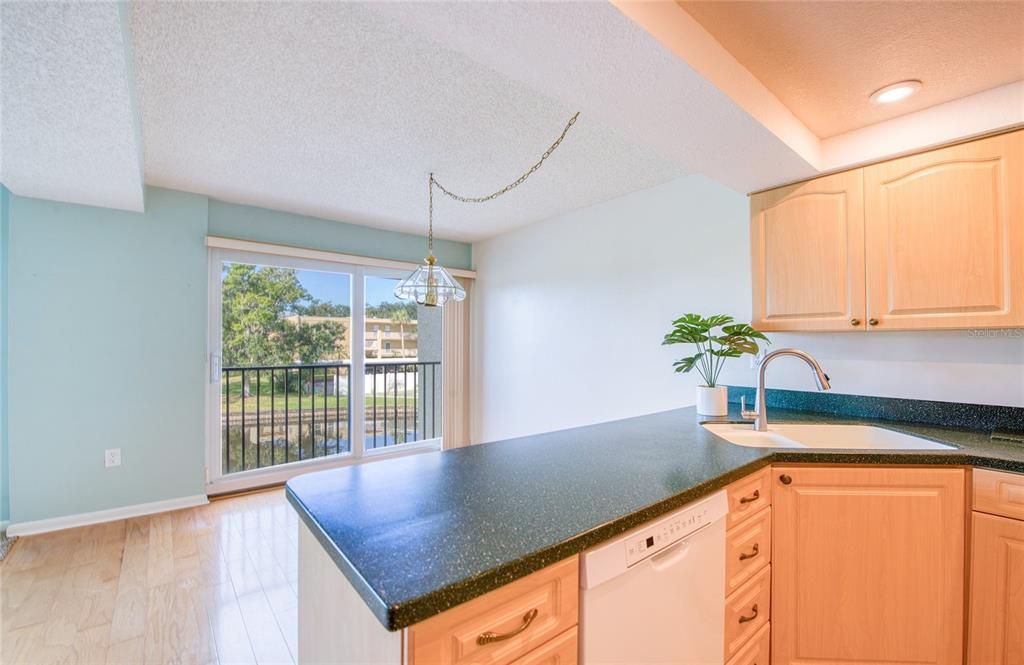 For Sale: $244,900 (2 beds, 2 baths, 1440 Square Feet)