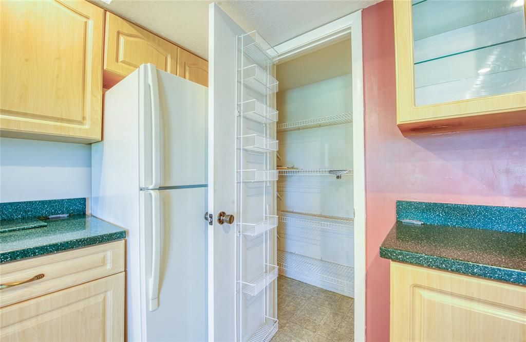 For Sale: $244,900 (2 beds, 2 baths, 1440 Square Feet)