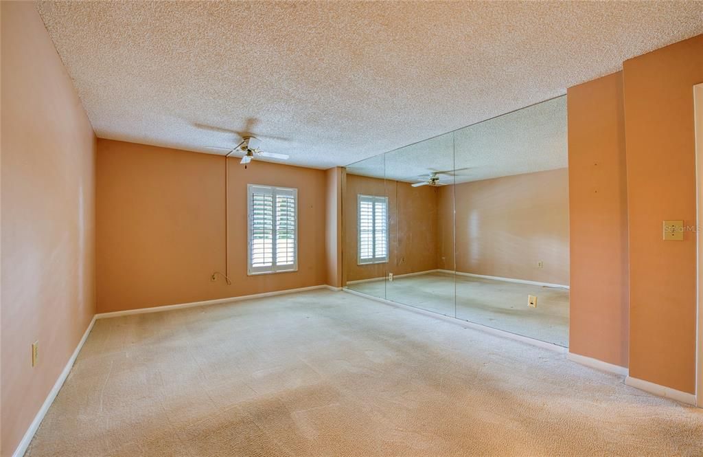 For Sale: $244,900 (2 beds, 2 baths, 1440 Square Feet)