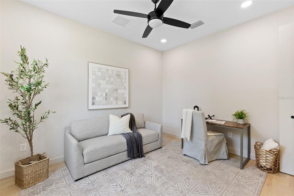 For Sale: $795,000 (3 beds, 3 baths, 1875 Square Feet)