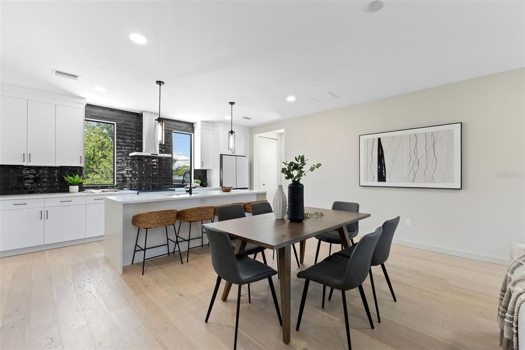 For Sale: $795,000 (3 beds, 3 baths, 1875 Square Feet)