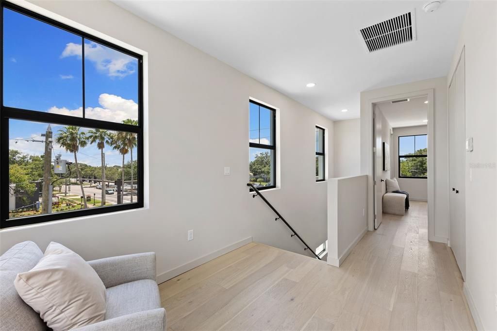 For Sale: $795,000 (3 beds, 3 baths, 1875 Square Feet)