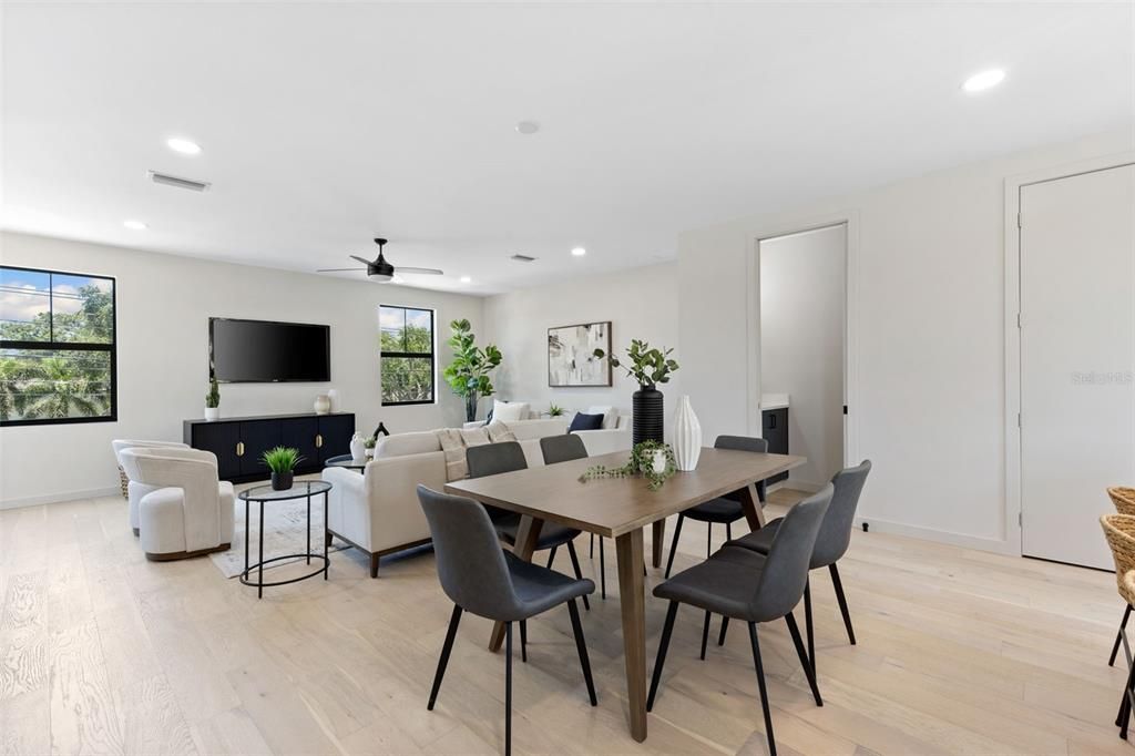 For Sale: $795,000 (3 beds, 3 baths, 1875 Square Feet)