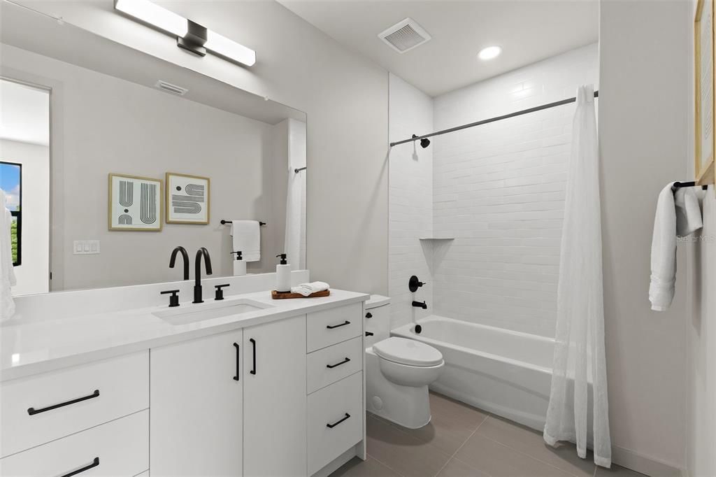 For Sale: $795,000 (3 beds, 3 baths, 1875 Square Feet)