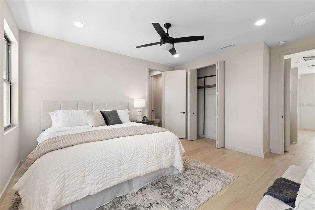 For Sale: $795,000 (3 beds, 3 baths, 1875 Square Feet)