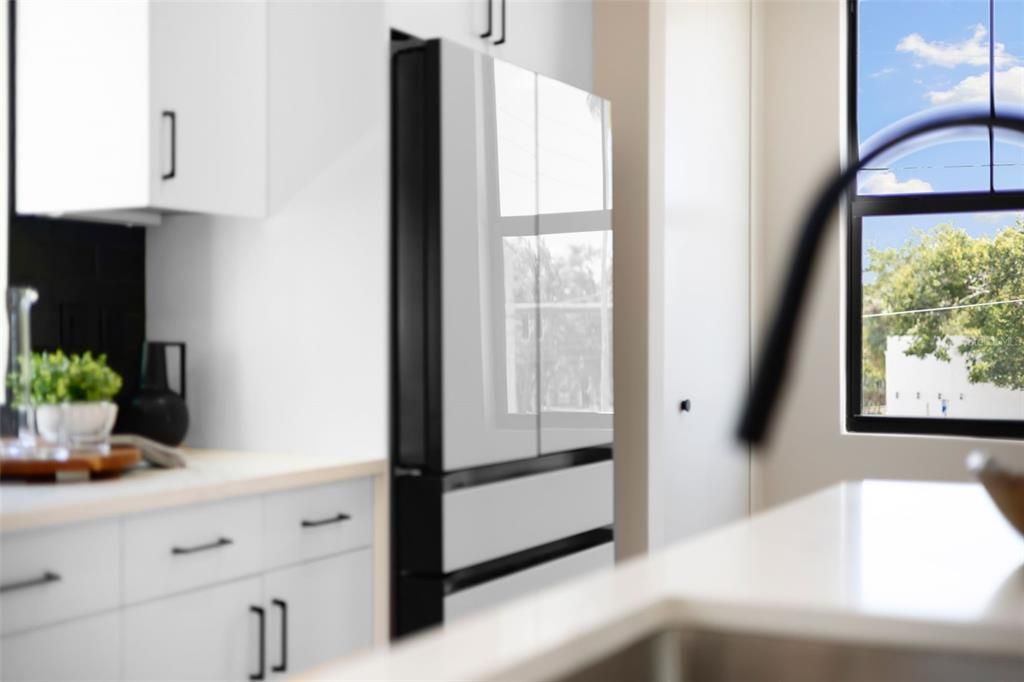 For Sale: $795,000 (3 beds, 3 baths, 1875 Square Feet)