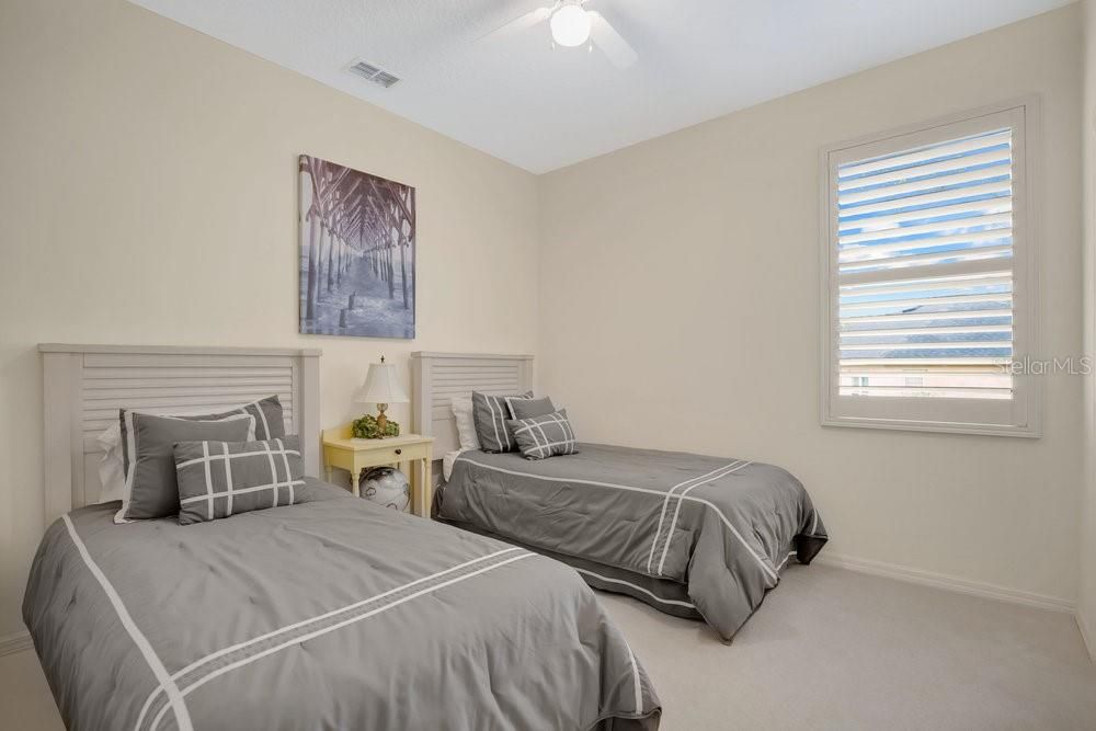 En Venta: $400,000 (3 camas, 2 baños, 1928 Pies cuadrados)