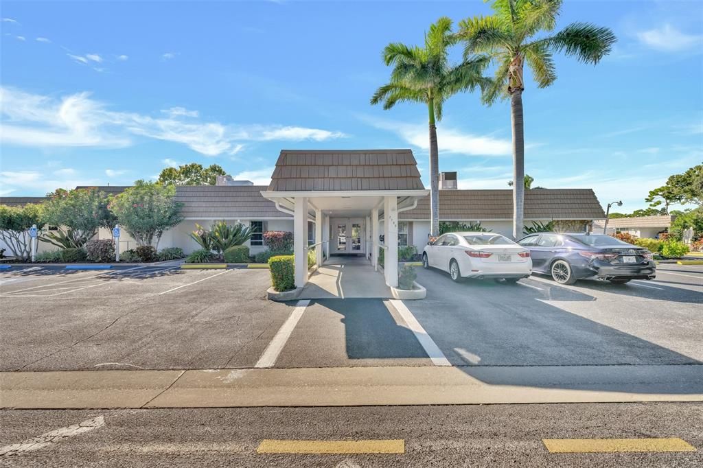 For Rent: $2,800 (2 beds, 2 baths, 1312 Square Feet)