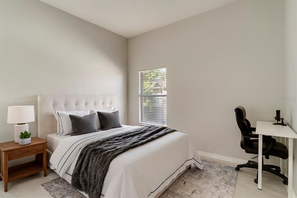 Active With Contract: $460,000 (5 beds, 2 baths, 2628 Square Feet)