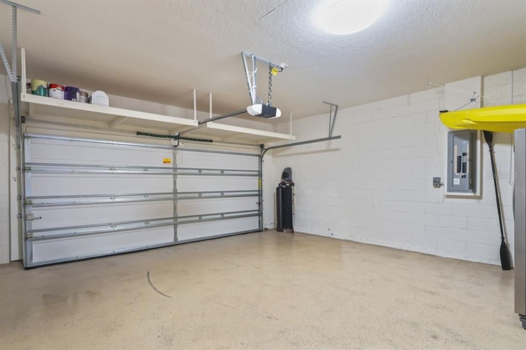 Active With Contract: $369,000 (3 beds, 2 baths, 1740 Square Feet)