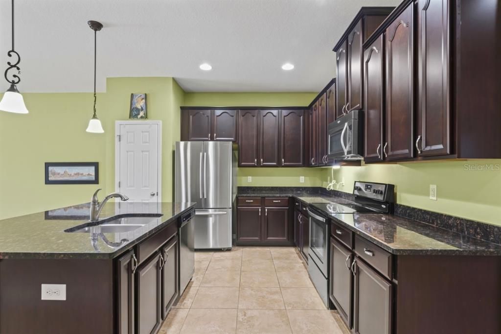 Active With Contract: $369,000 (3 beds, 2 baths, 1740 Square Feet)