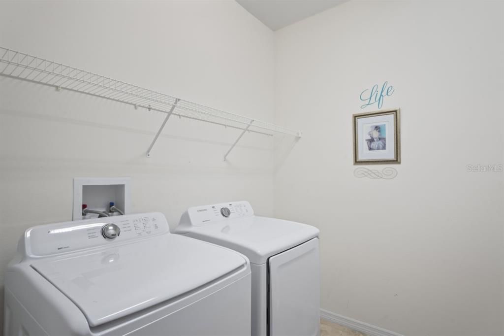 Active With Contract: $369,000 (3 beds, 2 baths, 1740 Square Feet)