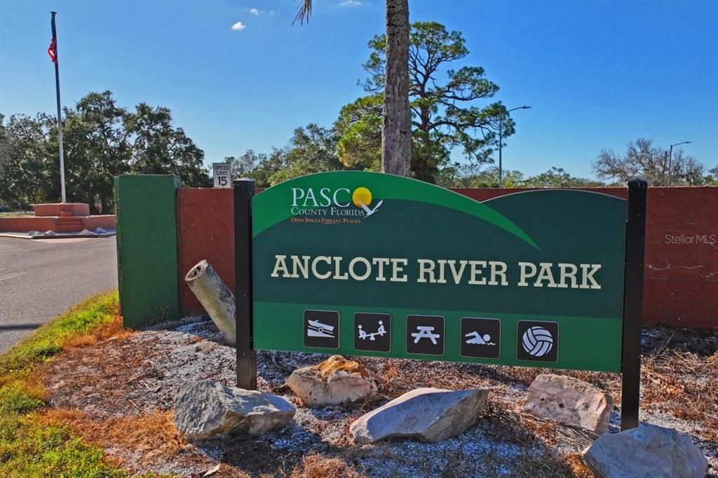 Active With Contract: $369,000 (3 beds, 2 baths, 1740 Square Feet)