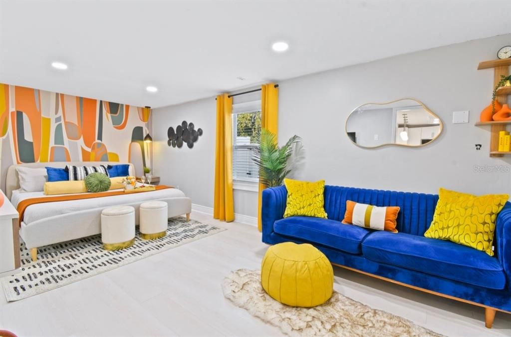 合同活跃: $525,000 (4 贝兹, 2 浴室, 1350 平方英尺)