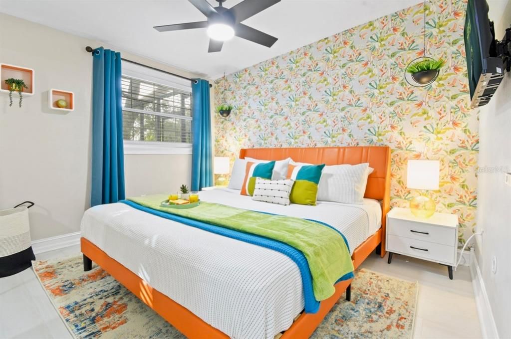 合同活跃: $525,000 (4 贝兹, 2 浴室, 1350 平方英尺)