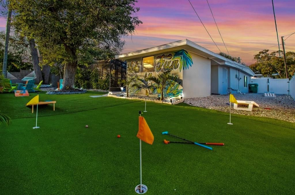 合同活跃: $525,000 (4 贝兹, 2 浴室, 1350 平方英尺)