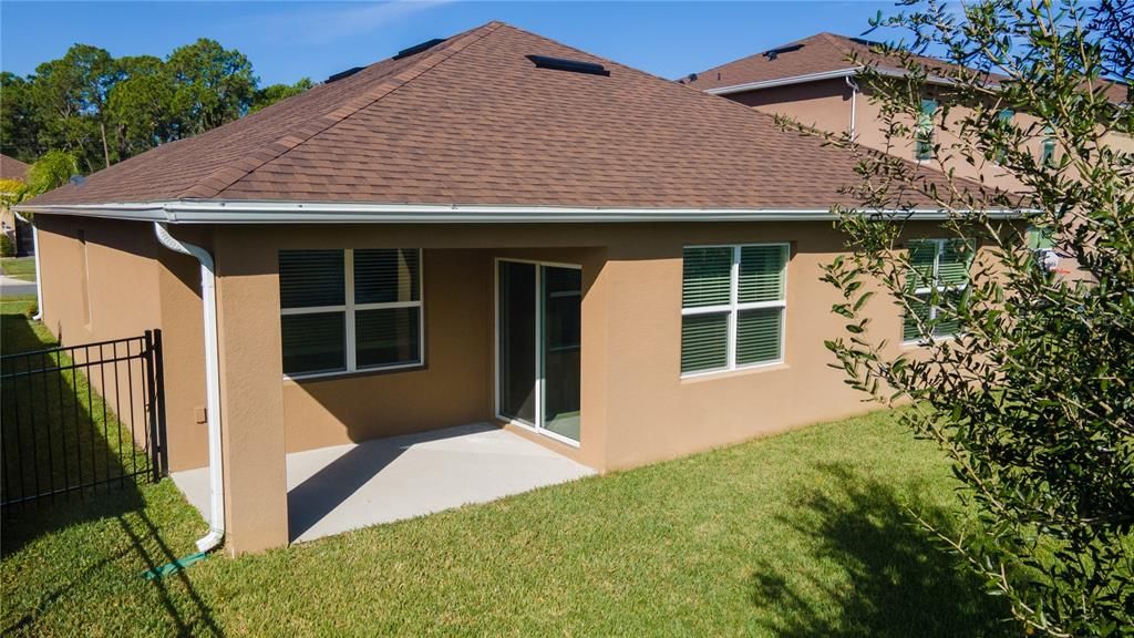 For Rent: $2,500 (3 beds, 2 baths, 1706 Square Feet)