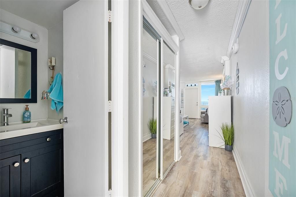 Active With Contract: $150,000 (1 beds, 1 baths, 478 Square Feet)