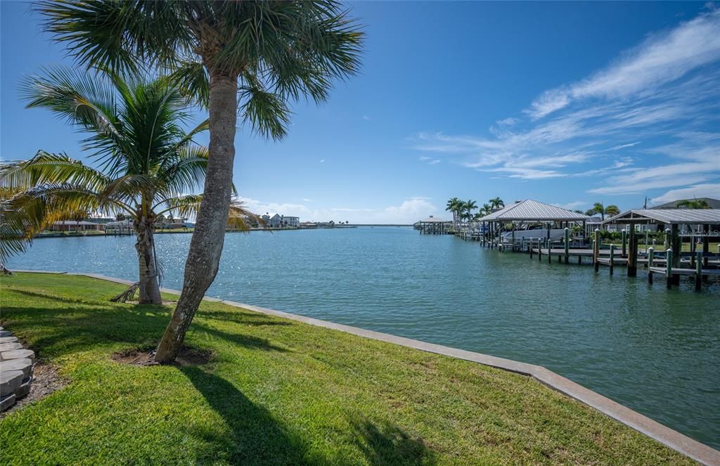 待售: $1,200,000 (3 贝兹, 3 浴室, 2159 平方英尺)