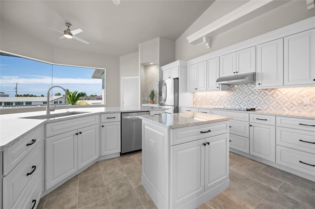 待售: $1,200,000 (3 贝兹, 3 浴室, 2159 平方英尺)