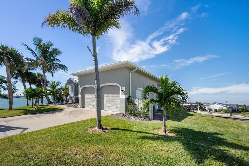 待售: $1,200,000 (3 贝兹, 3 浴室, 2159 平方英尺)